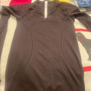 Lululemon long sleeve shirt